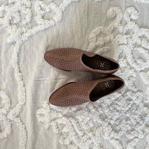 Vince Camuto Tan Bootie, Size 6.5